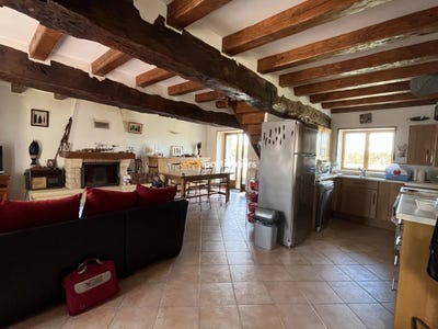 /international/fr/epineuil-le-fleuriel-centre-val-de-loire-120090968350/