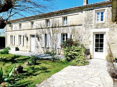 /international/fr/saint-germain-de-lusignan-charente-310107648736/