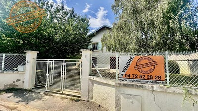 /international/fr/8-rue-ampere-champagne-au-mont-d-or-rhone-310101356979/?lang=en