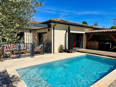 /international/fr/auch-midi-pyrenees-310106780959/