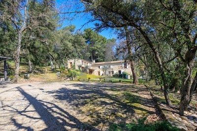 /international/fr/grignan-rhone-310099217831/?lang=en