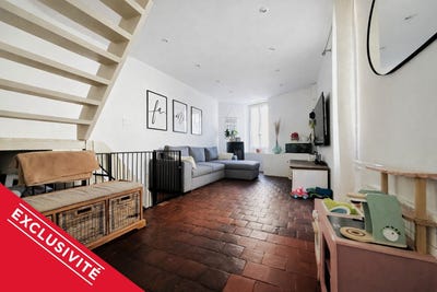 /international/fr/joigny-burgundy-310106825748/