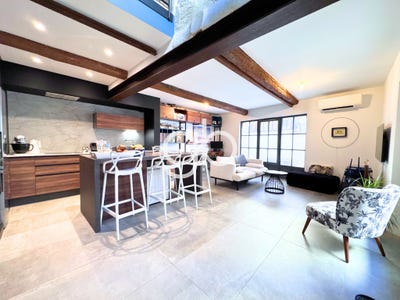 /international/fr/castelnau-le-lez-languedoc-roussillon-310106965609/