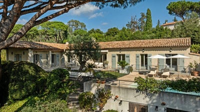 /international/fr/grimaud-provence-alpes-cote-d-azur-310120542485/