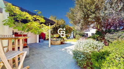 /international/fr/place-d-adamville-kennedy-saint-maur-des-fosses-ile-de-france-310108087641/