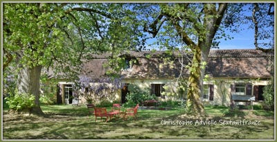 /international/fr/saint-capraise-de-lalinde-aquitaine-310100173351/