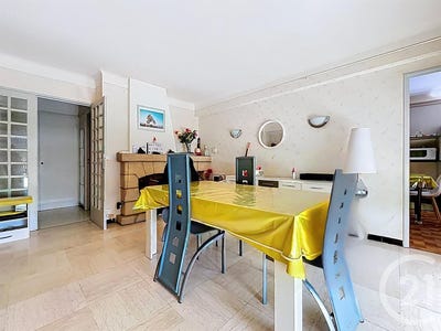 /international/fr/bagnols-sur-ceze-languedoc-roussillon-310107774581/