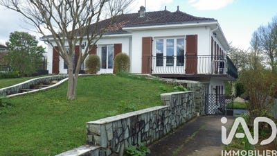 /international/fr/jonzac-charente-310106387827/