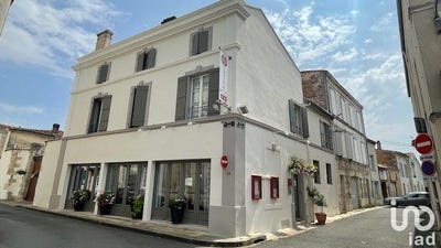 /international/fr/saint-jean-d-angely-charente-310101129906/?lang=zh-cn