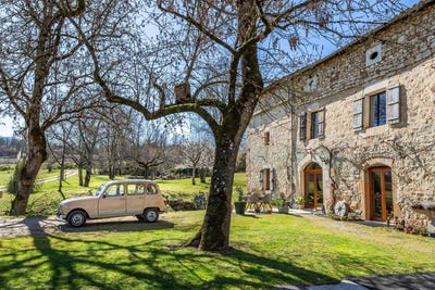 /international/fr/cordes-sur-ciel-midi-pyrenees-310101175508/