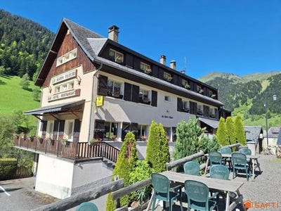 /international/fr/bagneres-de-luchon-midi-pyrenees-310107863952/