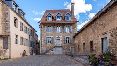 /international/fr/ornans-franche-comte-310120071297/