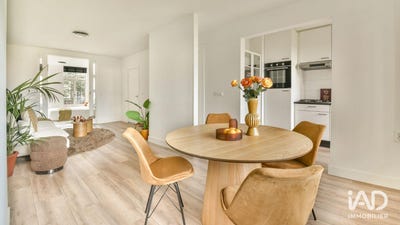 /international/fr/riom-auvergne-310103607621/