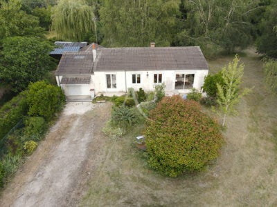 /international/fr/gy-en-sologne-centre-val-de-loire-310109018655/