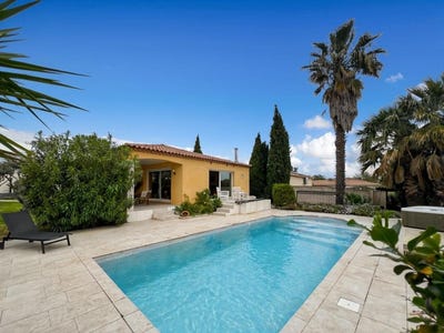 /international/fr/espondeilhan-languedoc-roussillon-310108466259/