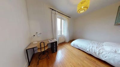 /international/fr/route-de-strasbourg-caluire-et-cuire-rhone-310108400415/
