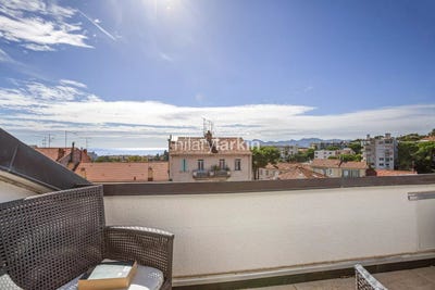 /international/fr/cannes-provence-alpes-cote-d-azur-310108994731/