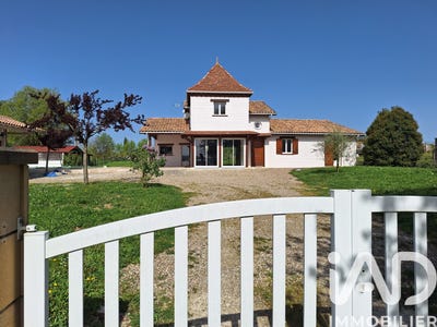 /international/fr/puymiclan-aquitaine-310107178940/
