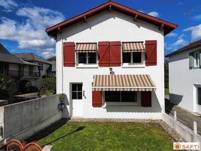 /international/fr/navarrenx-aquitaine-310098772661/