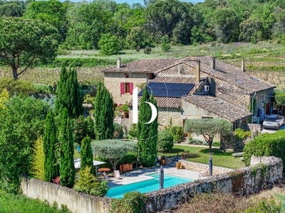 /international/fr/goudargues-languedoc-roussillon-310107950574/