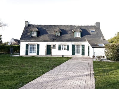 /international/fr/saint-armel-brittany-310105379214/?lang=th