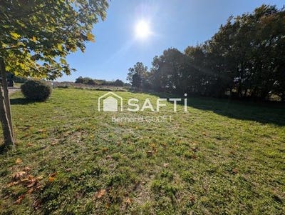 /international/fr/nanteuil-en-vallee-charente-310104801979/