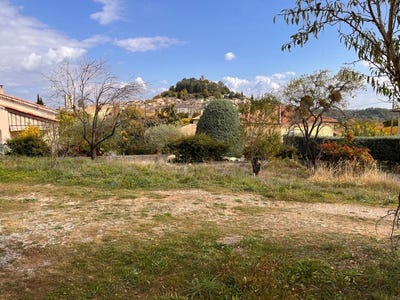 /international/fr/forcalquier-provence-alpes-cote-d-azur-310109094056/