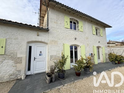 /international/fr/lonzac-charente-310104885810/