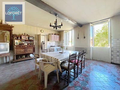 /international/fr/saint-aubin-de-blaye-aquitaine-310108248817/