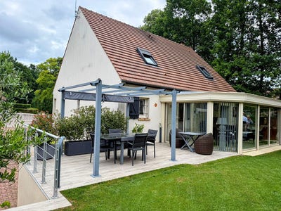 /international/fr/lamorlaye-picardie-310108777930/?lang=it