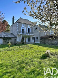 /international/fr/parthenay-charente-310107091292/