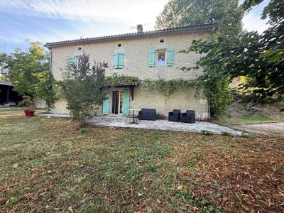 /international/fr/lauzerte-midi-pyrenees-310107739333/