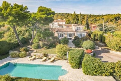 /international/fr/cabris-provence-alpes-cote-d-azur-310108433109/
