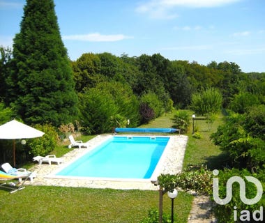 /international/fr/pontoise-ile-de-france-310100436521/