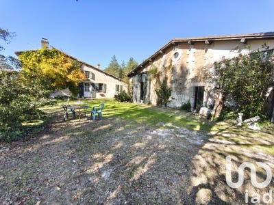 /international/fr/tizac-de-lapouyade-aquitaine-310104228356/