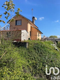 /international/fr/ville-sous-la-ferte-ardennes-310100105709/?lang=zh-tw