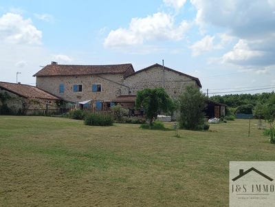 /international/fr/cellefrouin-charente-310100713742/