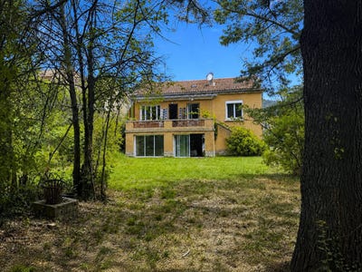 /international/fr/manosque-provence-alpes-cote-d-azur-310119637117/