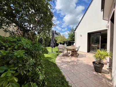 /international/fr/saint-ave-centre-val-de-loire-120092784489/