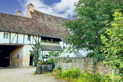 /international/fr/beaune-burgundy-120089597891/