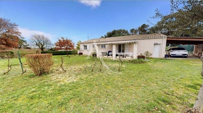 /international/fr/couffoulens-languedoc-roussillon-310105651516/