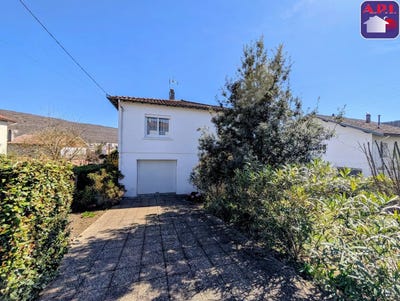 /international/fr/lavelanet-midi-pyrenees-310106808777/