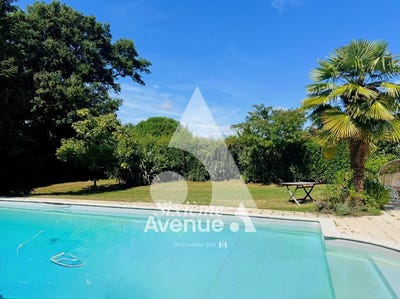 /international/fr/saint-georges-des-coteaux-charente-310100794283/?lang=zh-tw