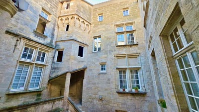 /international/fr/pezenas-languedoc-roussillon-310101327442/?lang=zh-tw