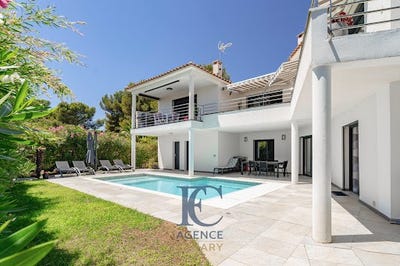 /international/fr/saint-cyr-sur-mer-provence-alpes-cote-d-azur-310101034343/?lang=zh-cn