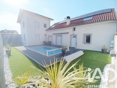 /international/fr/tarbes-midi-pyrenees-310104469178/