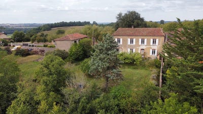 /international/fr/belmont-tramonet-rhone-310100606948/