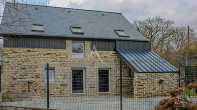 /international/fr/guillac-brittany-310104471314/