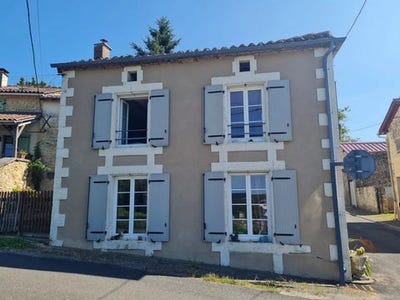 /international/fr/beaulieu-sur-sonnette-charente-120094751542/