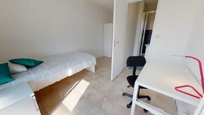 /international/fr/rue-philippe-fabia-lyon-rhone-310107618564/